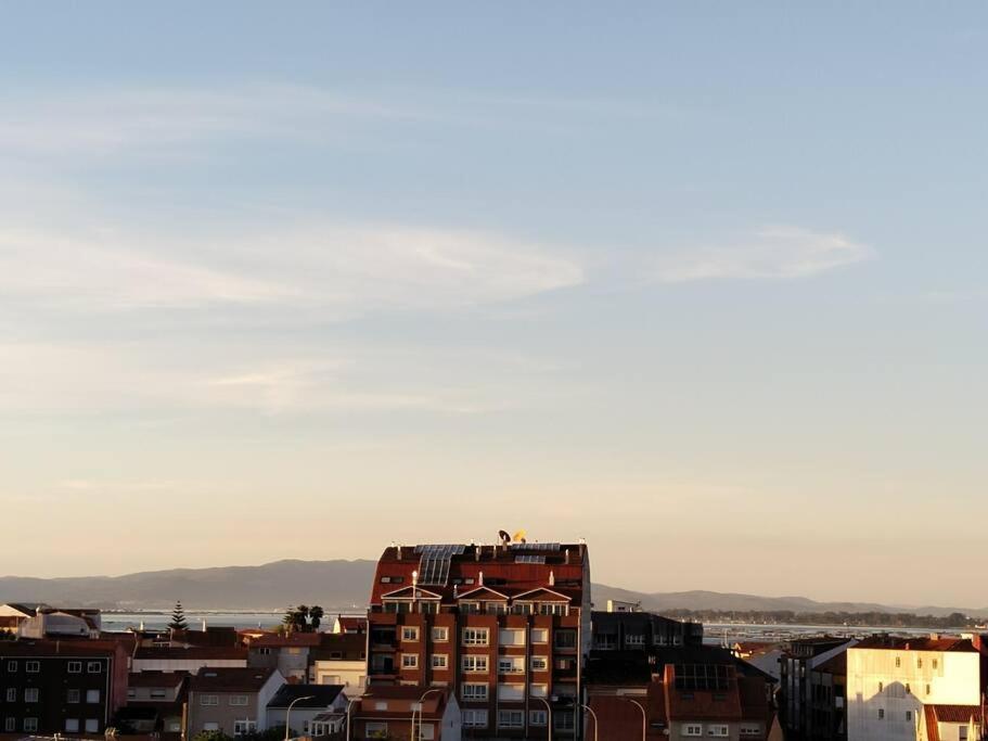 Atico Centrico Con Terraza Y Vistas Al Mar Appartement O Grove Buitenkant foto